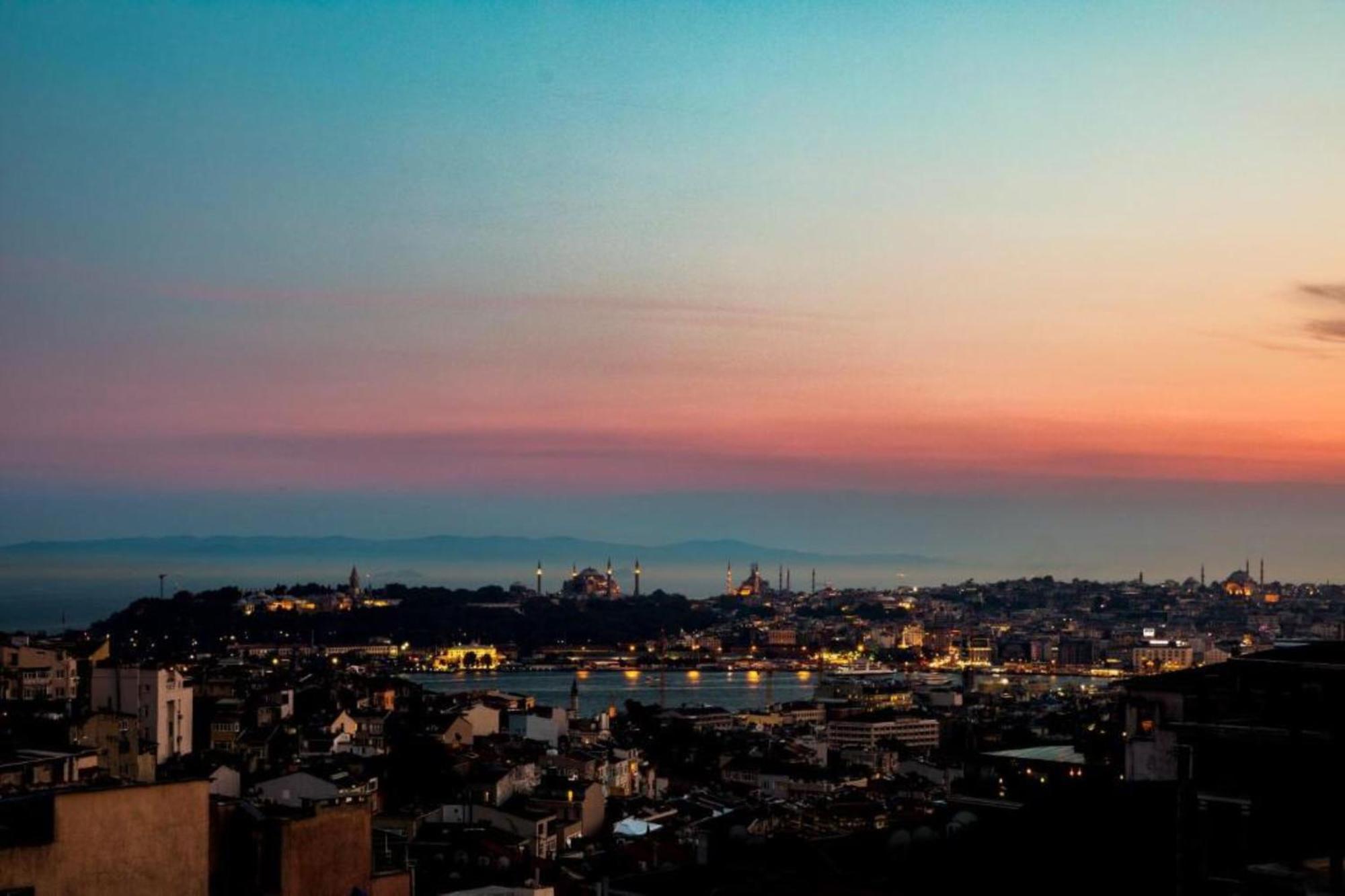 Ayramin Hotel Taksim Istanbul Bagian luar foto